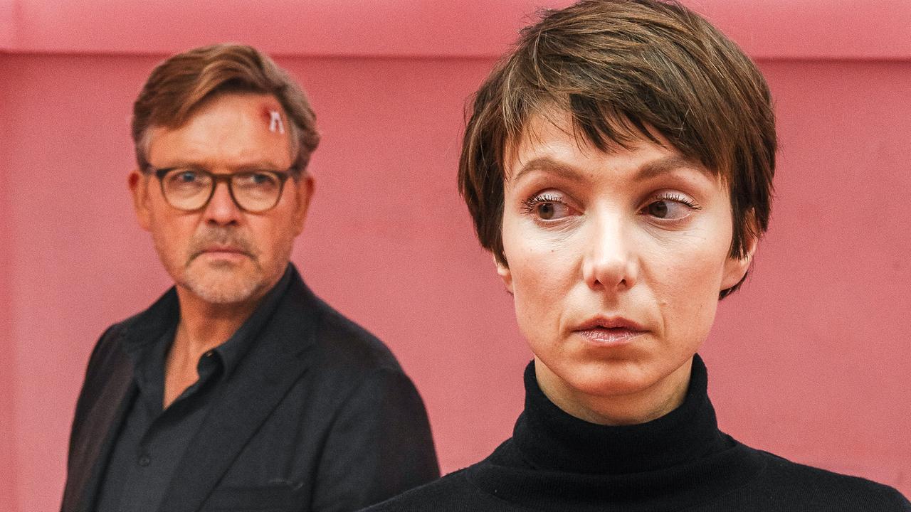 © ORF/ZDF/Tivoli Film/Hendrik Heiden Im Bild: Justus von Dohnányi (Carsten Spanger), Julia Koschitz (Karla Eckhardt)